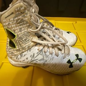 Under Armour Youth Lacrosse Cleats.